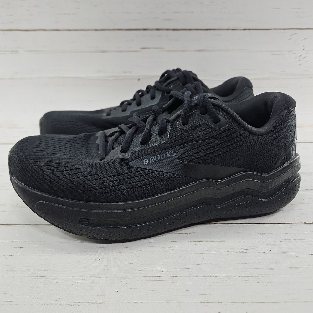 Brooks Ghost Max 2 Mens Size 9 EE Wide Black Athletic Running Shoes Sneakers